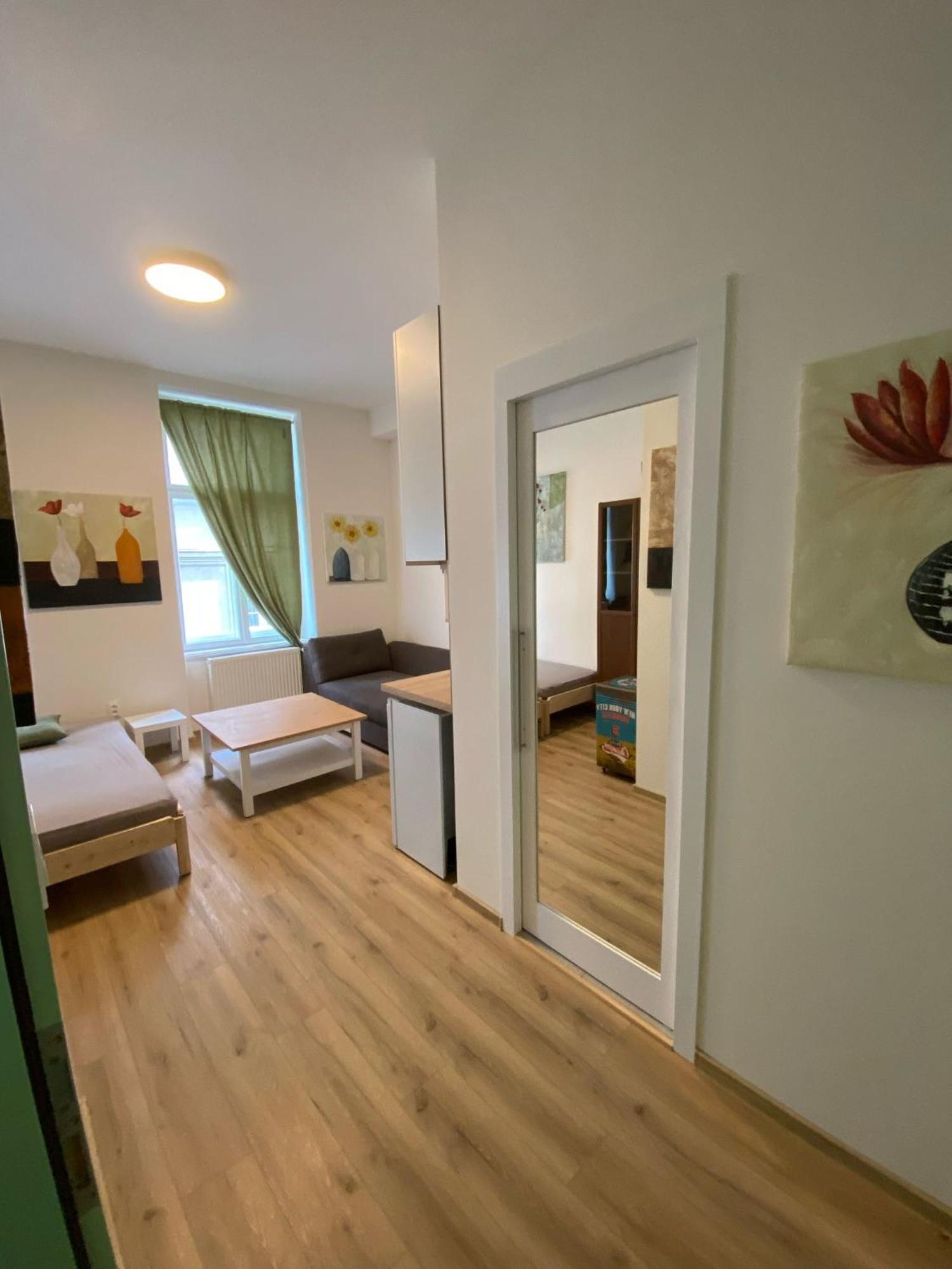 Garsoniera Ostrava City Centr, Na Hradbach 118 外观 照片
