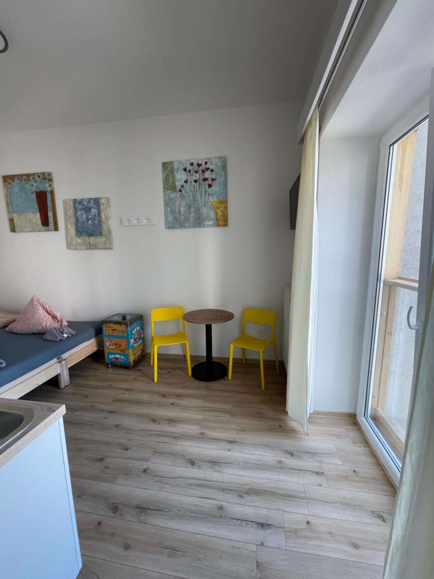 Garsoniera Ostrava City Centr, Na Hradbach 118 外观 照片